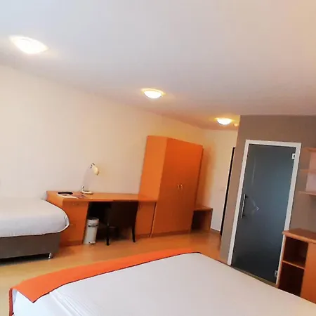 Taormina Brussels Airport 3*