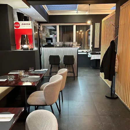 Taormina Brussels Airport Hotel 3*