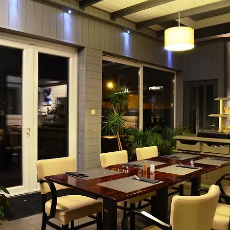 Taormina Brussels Airport 3*